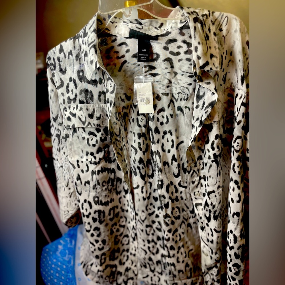 Animal print blouse size 14/16 in women’s Plus size